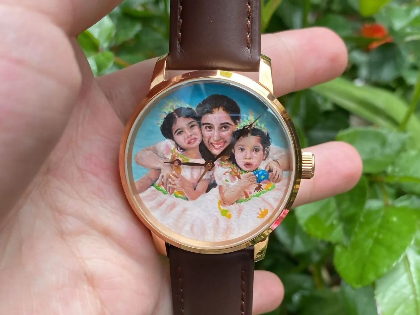 A Three-Person Family Portrait, Painted as a Birthday Gift, hand-painted watch dial